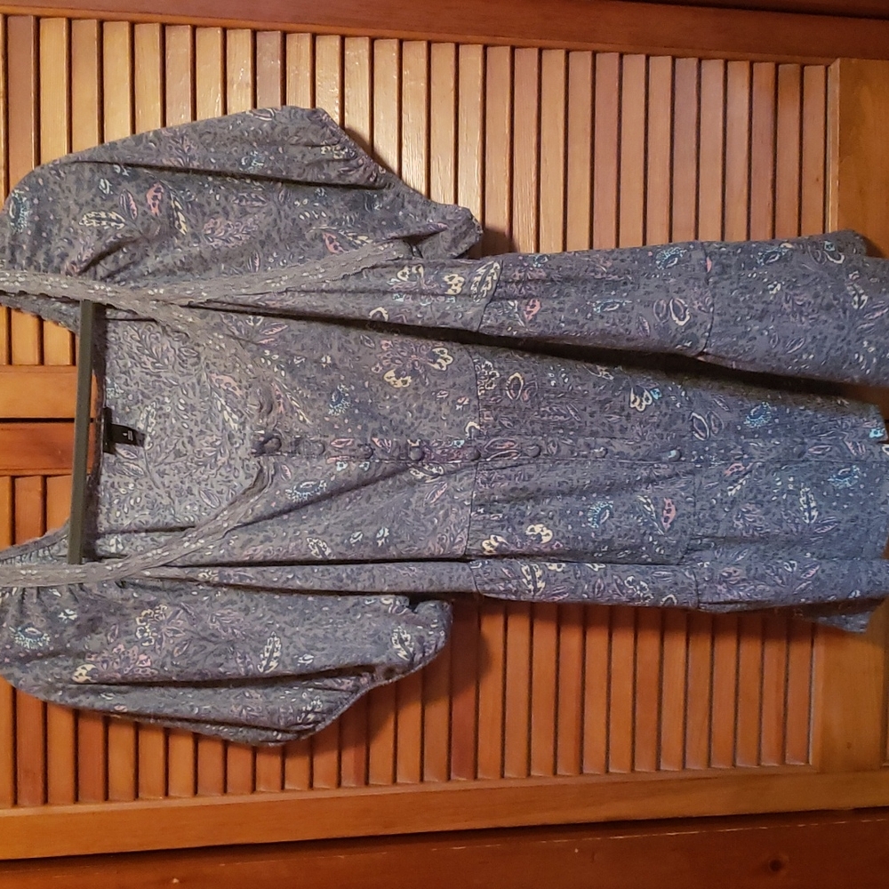 Size 4 Torrid top